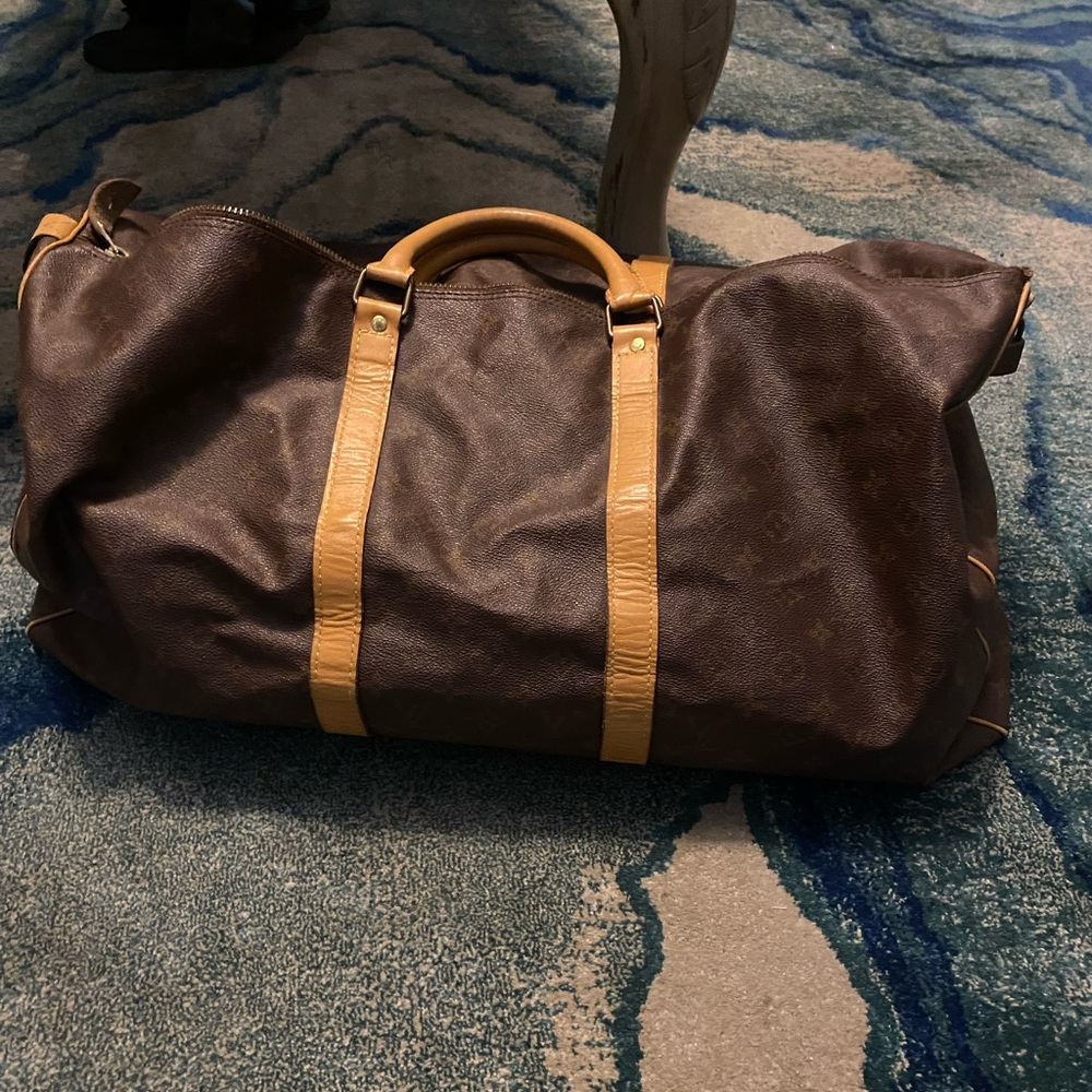 Authentic Louis Vuitton keepall 60